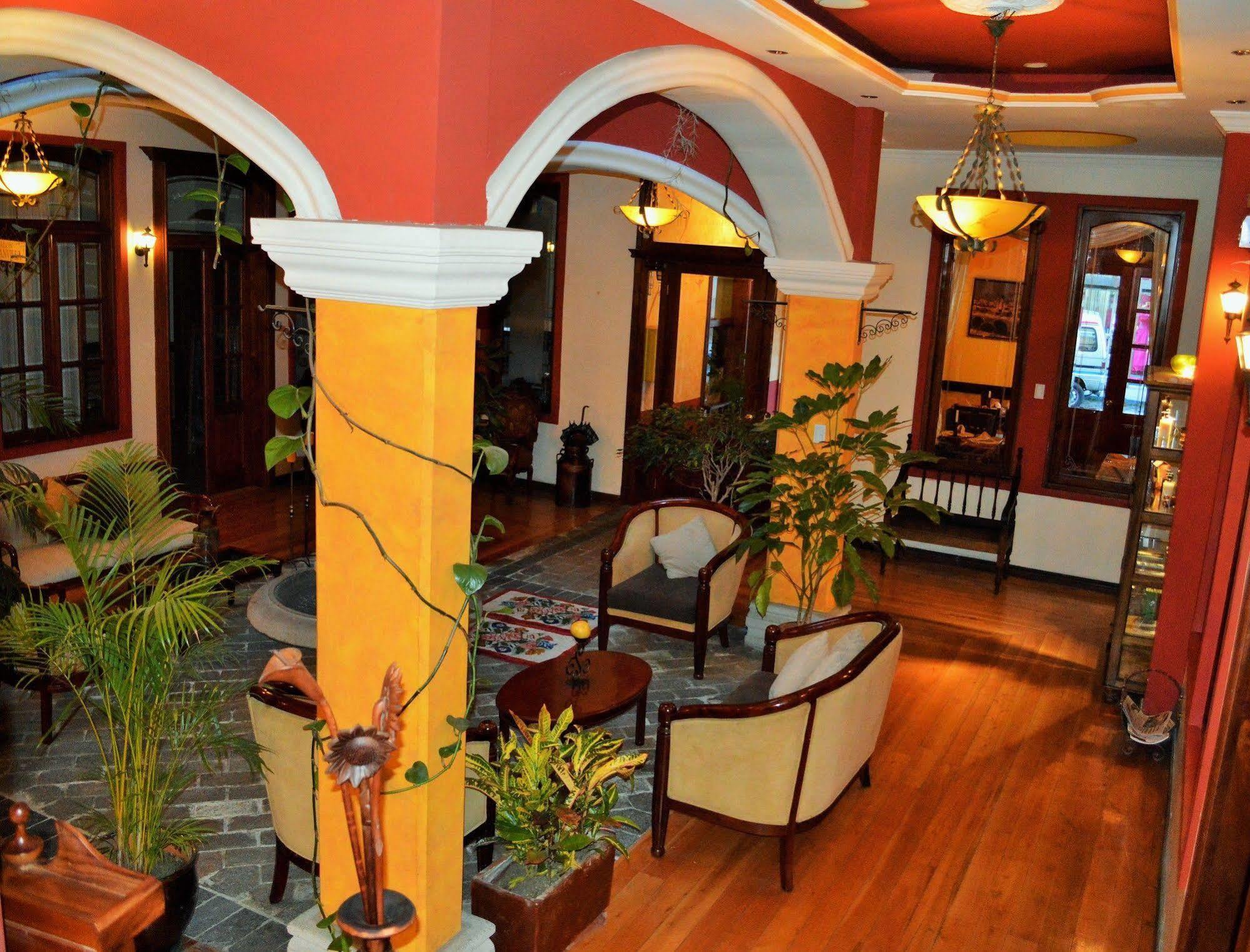 Hotel Spa Mansion Santa Isabella 里奥班巴 外观 照片
